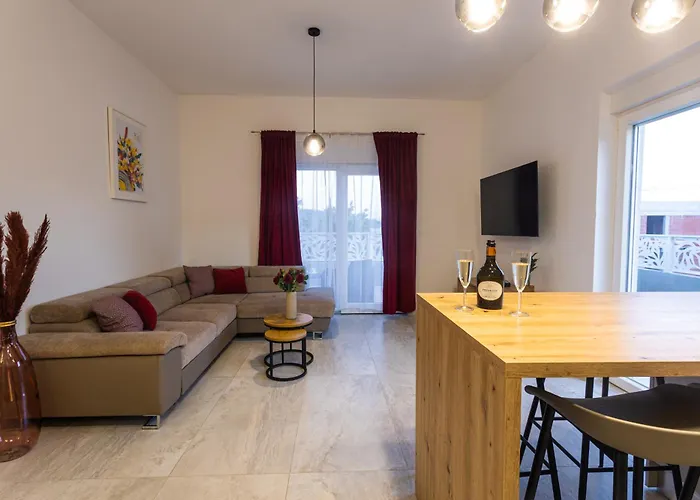 Apartman Luxury Poolside Oasis Split Trogir