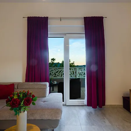 Appartamento Luxury Poolside Oasis Split Traù